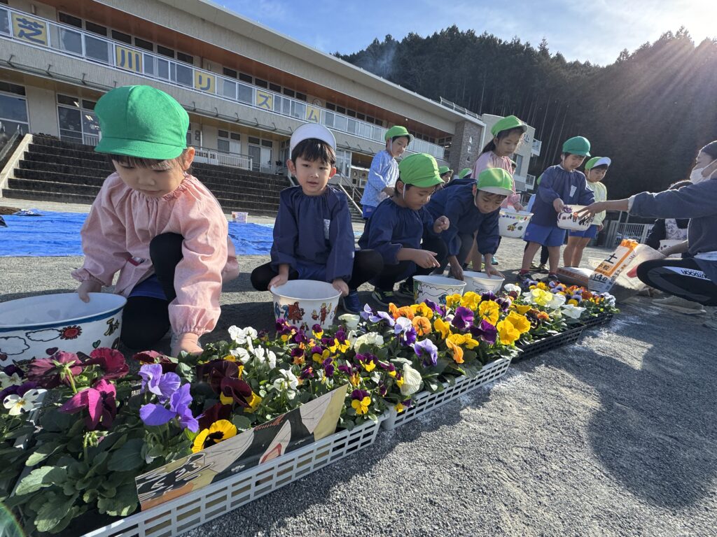 認定こども園　芝川リズム